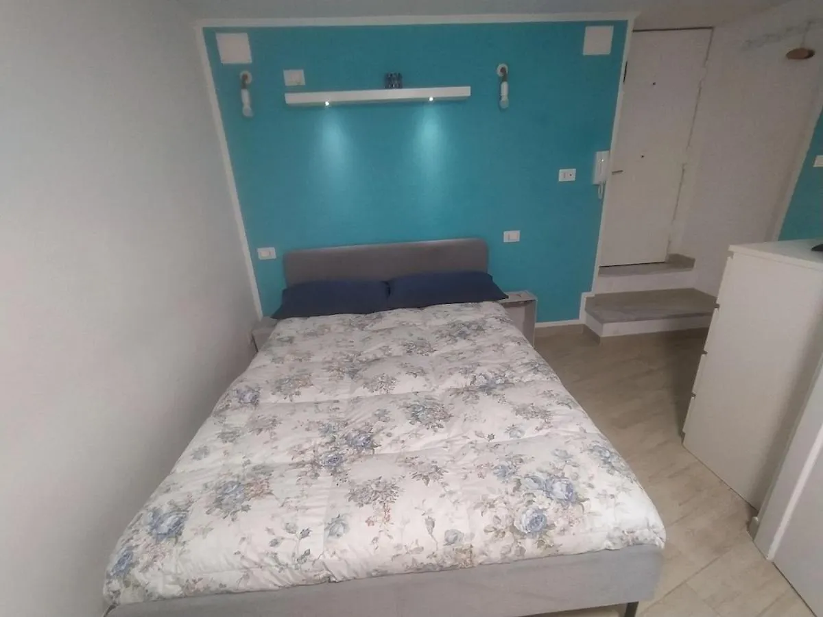 Apartment Studioflat, Very Central & Quiet! Naples